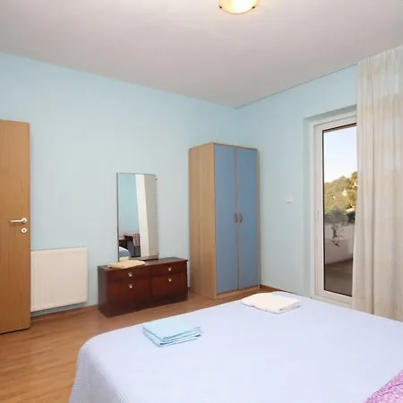 Zaklopatica 8342a 아파트 Lastovo