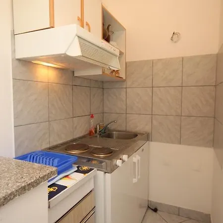 Zaklopatica 8342a 아파트